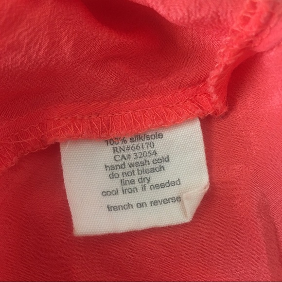 [SOLD] Silence + Noise 100% Silk Oversized Blouse - Picture 5 of 5